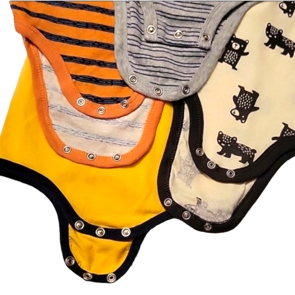 NEW - NWT Carter's 4 Piece Infant Onesies Bodysuits - Picture 7 of 17